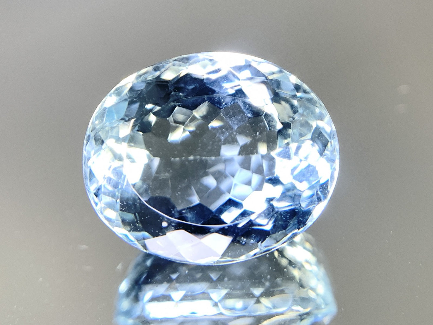 アクアマリン 天然 9.264ct 宝石ソーティング付き 14.1㎜×11.7㎜×8.7㎜ ルース（ 裸石 ） 7246Y