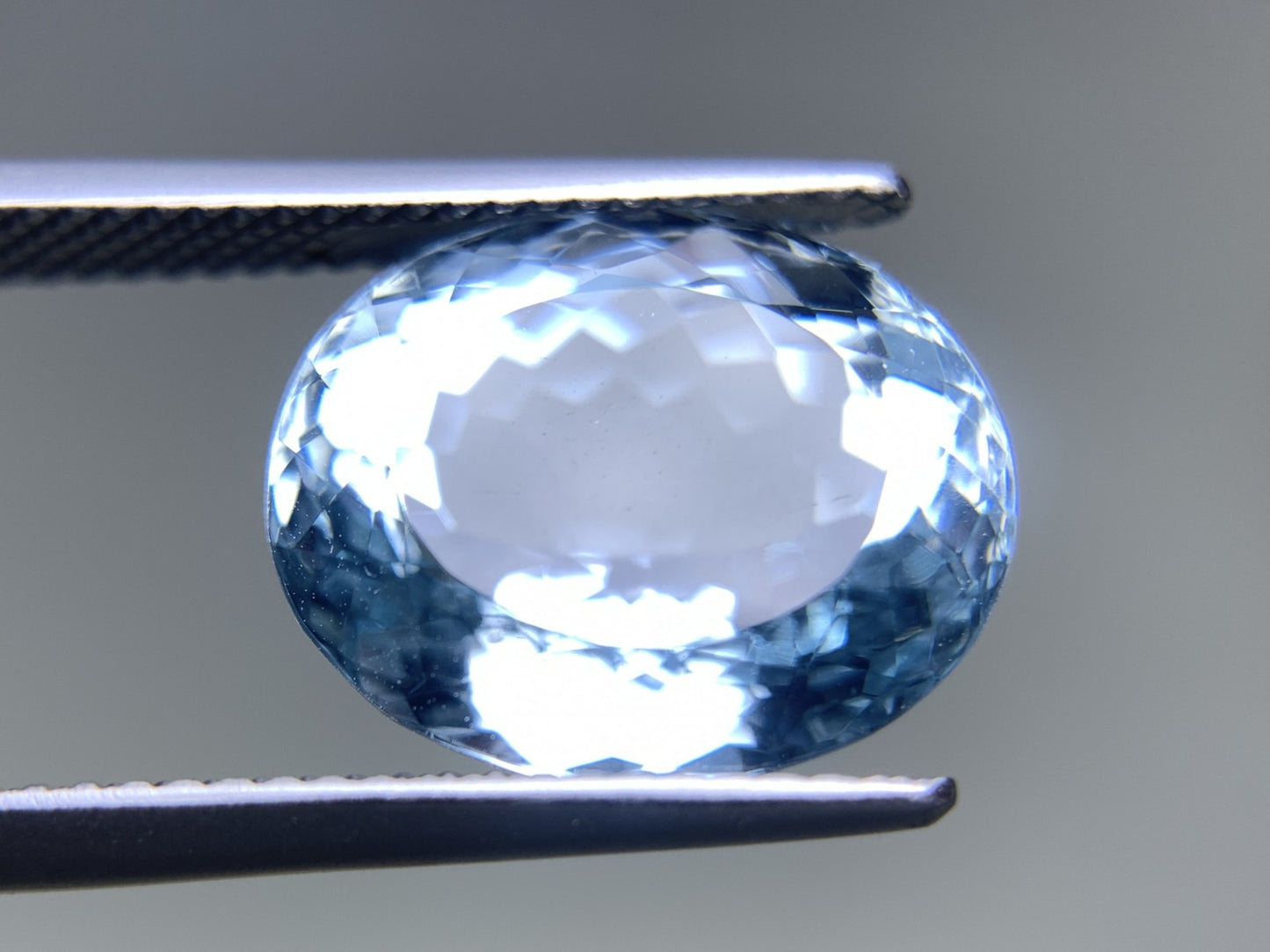 アクアマリン 天然 9.264ct 宝石ソーティング付き 14.1㎜×11.7㎜×8.7㎜ ルース（ 裸石 ） 7246Y