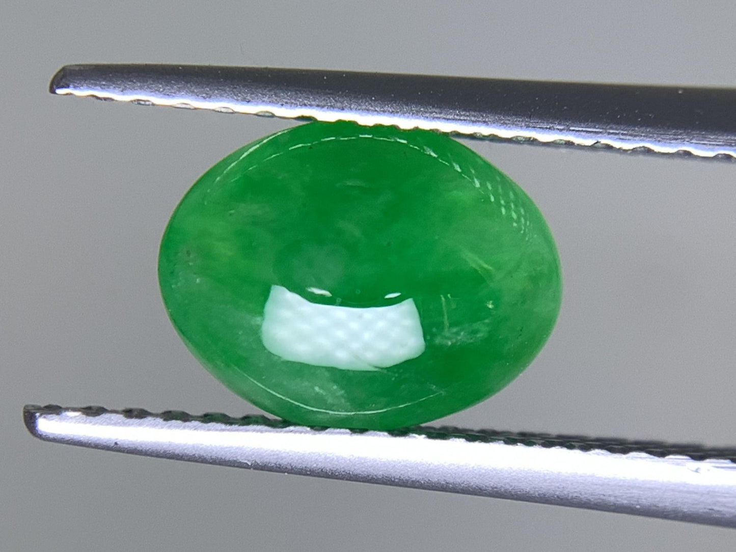 ヒスイ 翡翠  天然  1.798ct  宝石ソーティング付き  8.8㎜×6.7㎜×3.6㎜   ルース（ 裸石 ） 5279Y