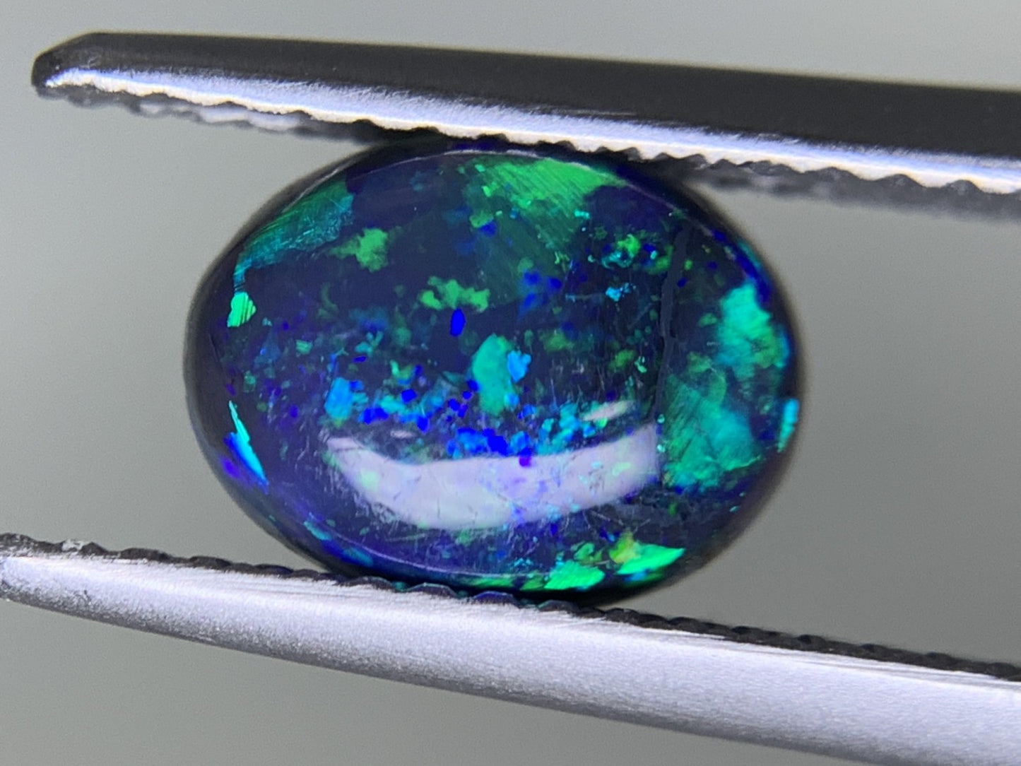 ブラックオパール 1.281ct  宝石ソーティング付き  8.6㎜×6.6㎜×3.7㎜ ルース（ 裸石 ） 2209Y