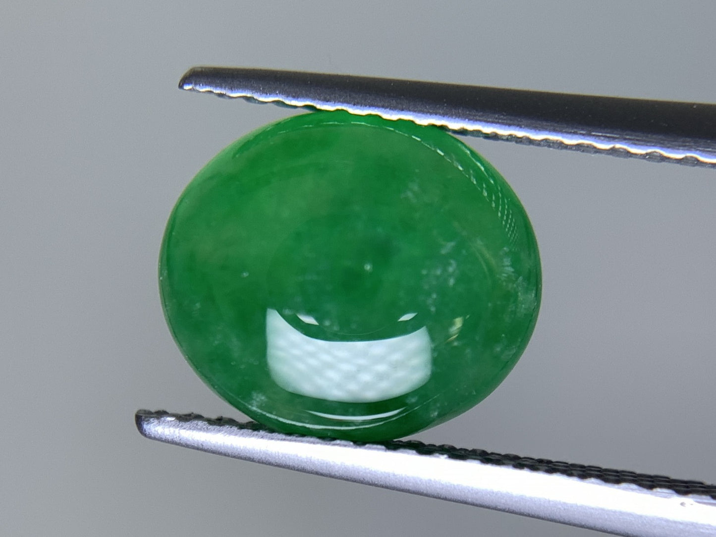 ヒスイ 翡翠  天然  2.982ct  宝石ソーティング付き  10.2㎜×8.7㎜×3.8㎜   ルース（ 裸石 ） 5298Y