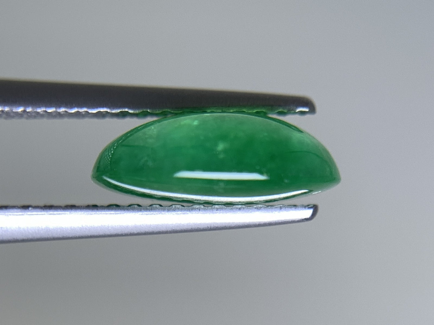 ヒスイ 翡翠  天然  2.982ct  宝石ソーティング付き  10.2㎜×8.7㎜×3.8㎜   ルース（ 裸石 ） 5298Y