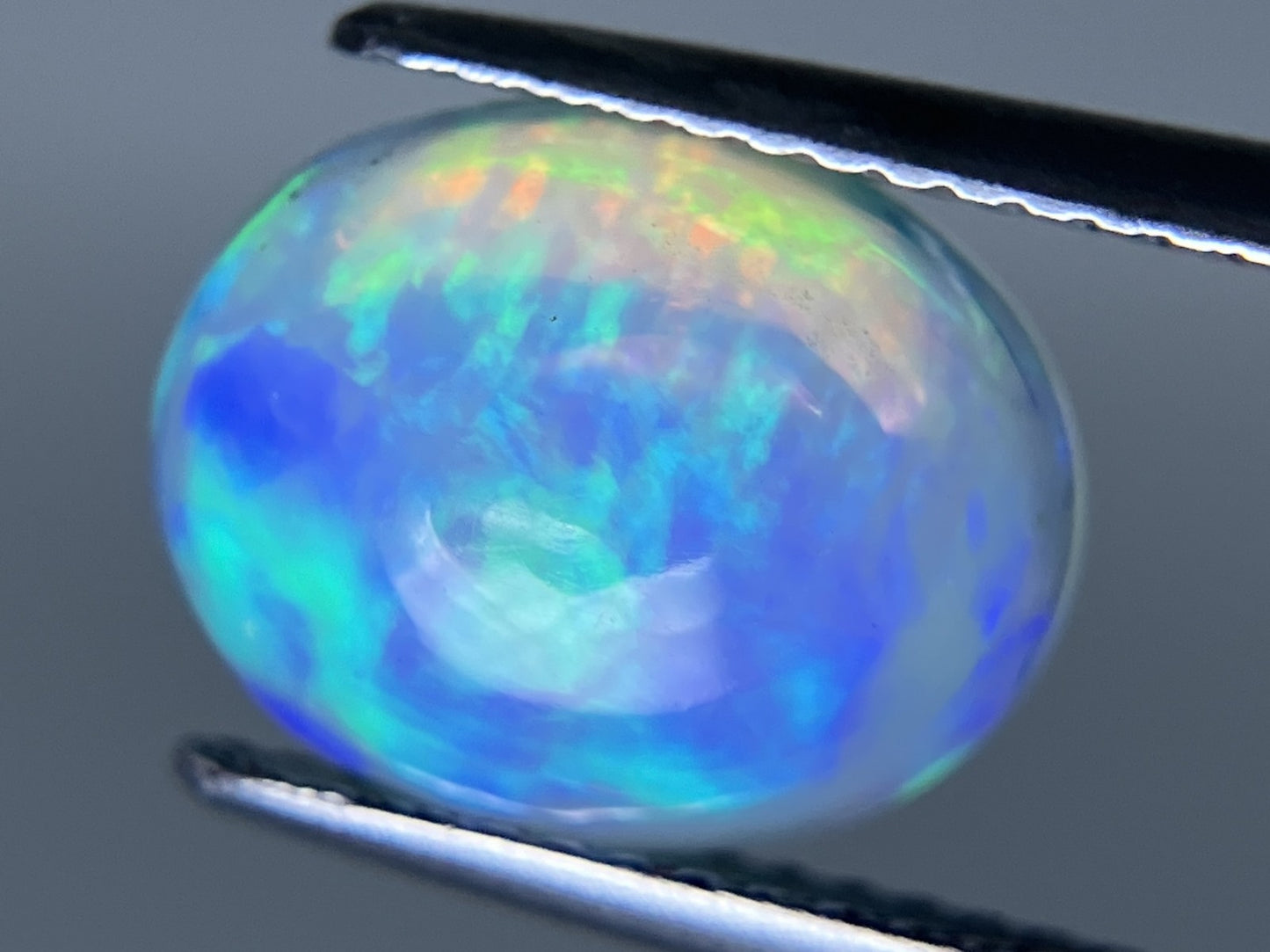 オパール 2.298ct 宝石ソーティング付き  11.6㎜×9.4㎜×4.7㎜  ルース（ 裸石 ） 3931YY