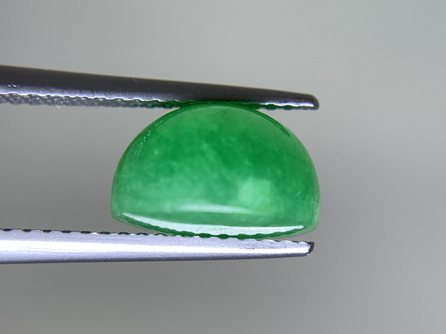 ヒスイ 翡翠  天然  6.227ct  宝石ソーティング付き  10.0㎜×10.0㎜×6.4㎜   ルース（ 裸石 ） 5364Y