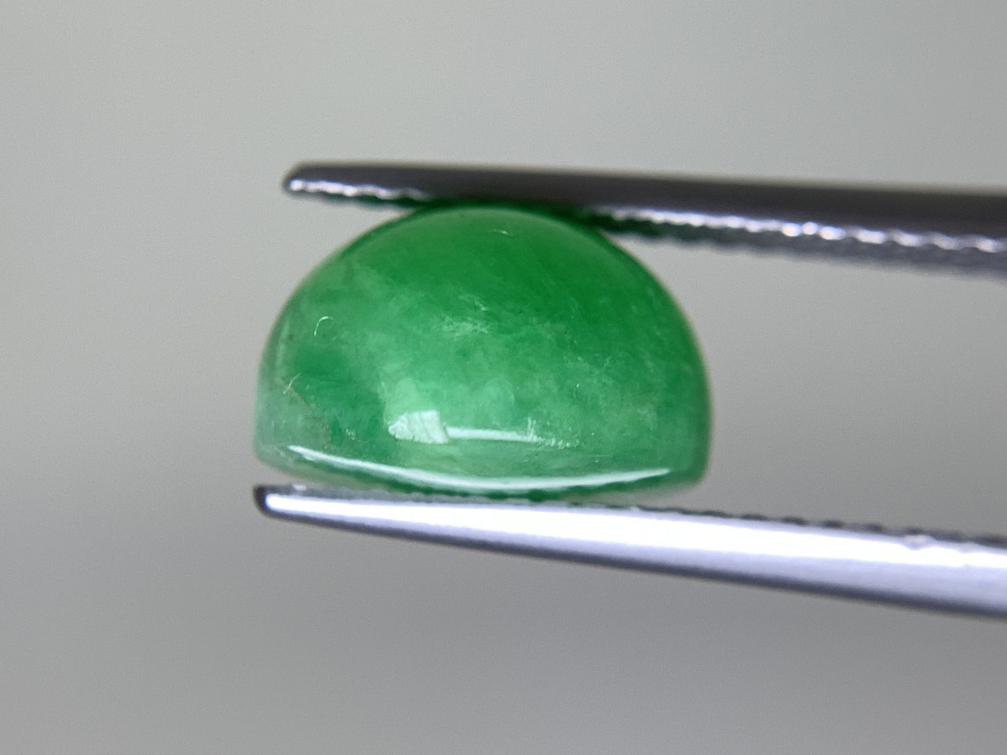ヒスイ 翡翠  天然  6.227ct  宝石ソーティング付き  10.0㎜×10.0㎜×6.4㎜   ルース（ 裸石 ） 5364Y