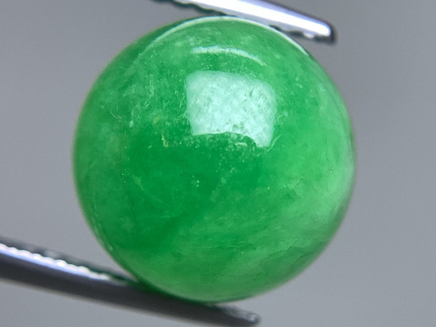 ヒスイ 翡翠  天然  6.227ct  宝石ソーティング付き  10.0㎜×10.0㎜×6.4㎜   ルース（ 裸石 ） 5364Y