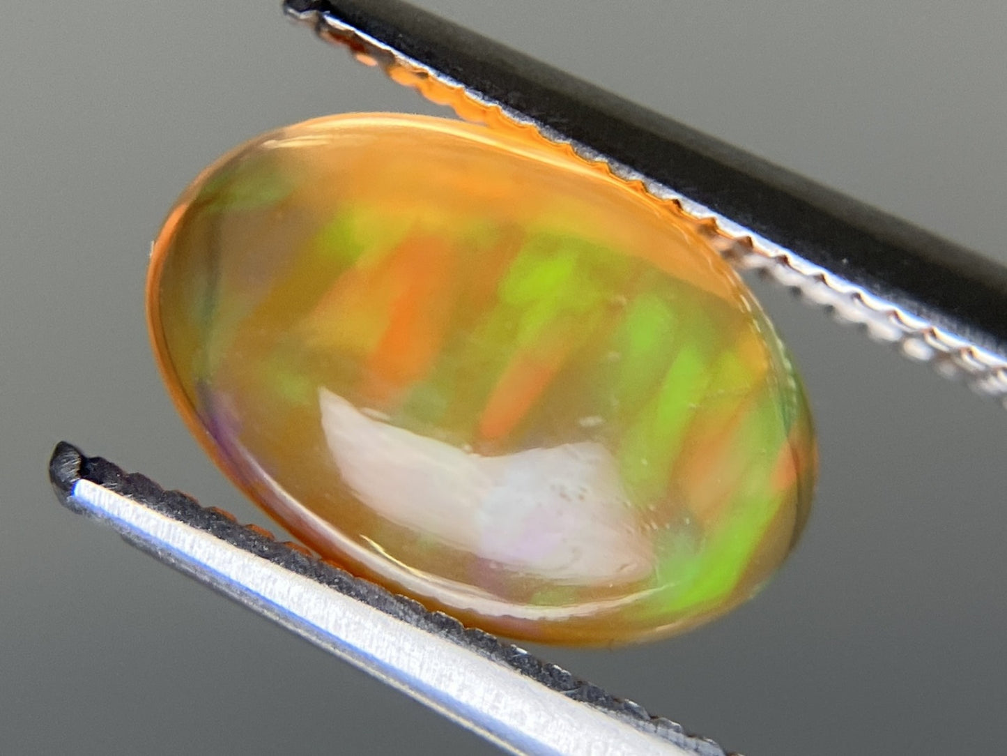ファイアオパール 天然 2.108ct 宝石ソーティング付き 10.6㎜×7.1㎜×4.6㎜ ルース（ 裸石 ） 5896YY