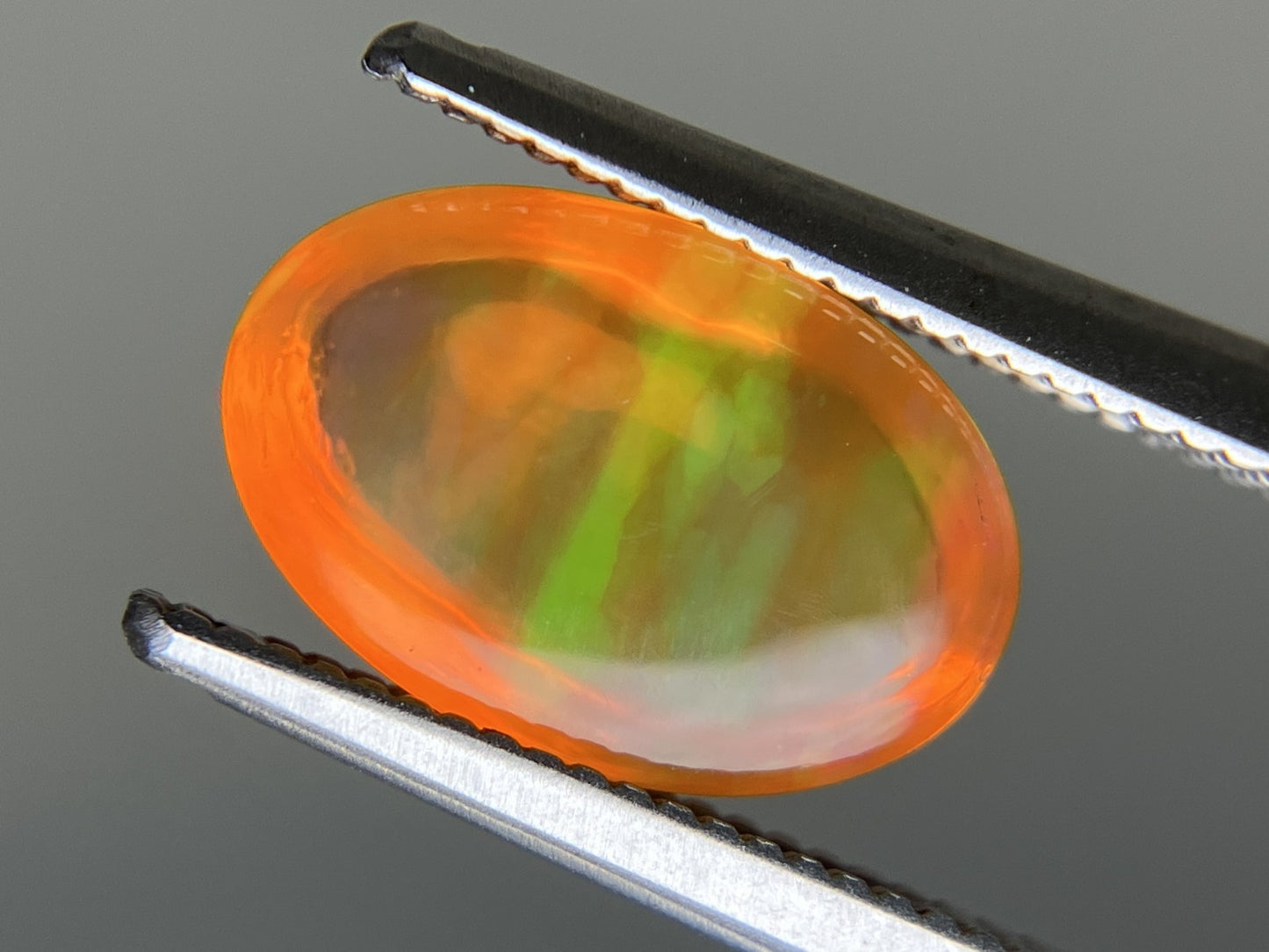 ファイアオパール 天然 2.108ct 宝石ソーティング付き 10.6㎜×7.1㎜×4.6㎜ ルース（ 裸石 ） 5896YY