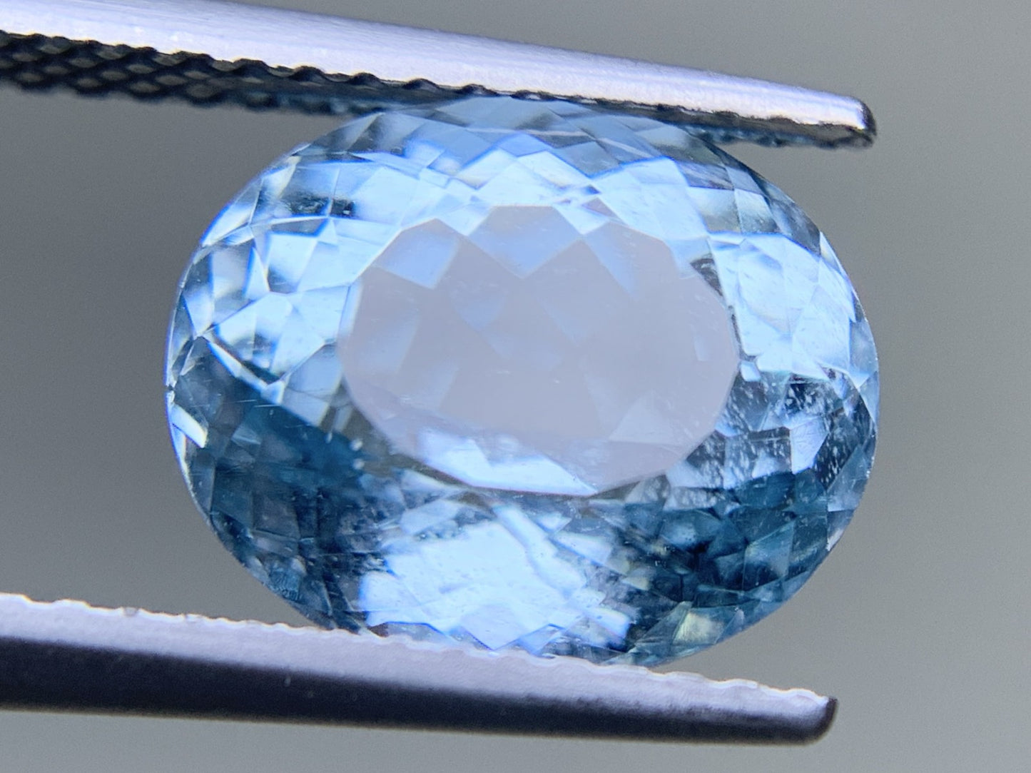 アクアマリン 天然 3.766ct 宝石ソーティング付き 10.7㎜×9.1㎜×6.4㎜ ルース（ 裸石 ） 6550Y