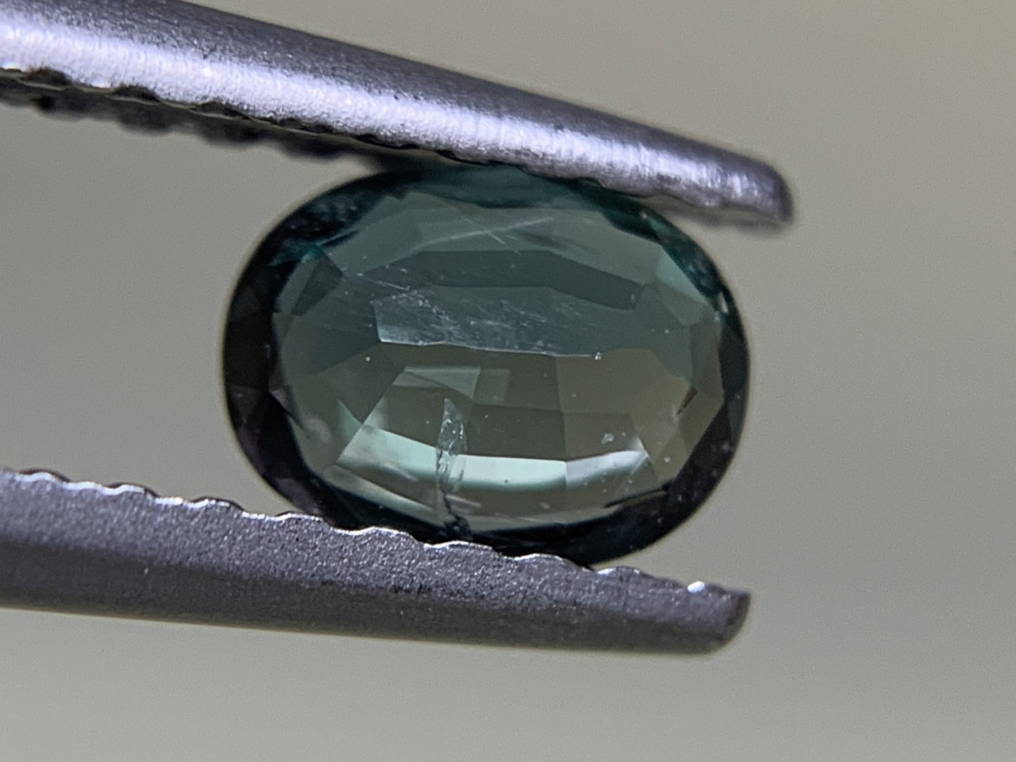 アレキサンドライト  0.373ct  中央宝石ソーティング付き  5.33㎜×4.12㎜×1.95㎜  ルース（ 裸石 ） 3238Y