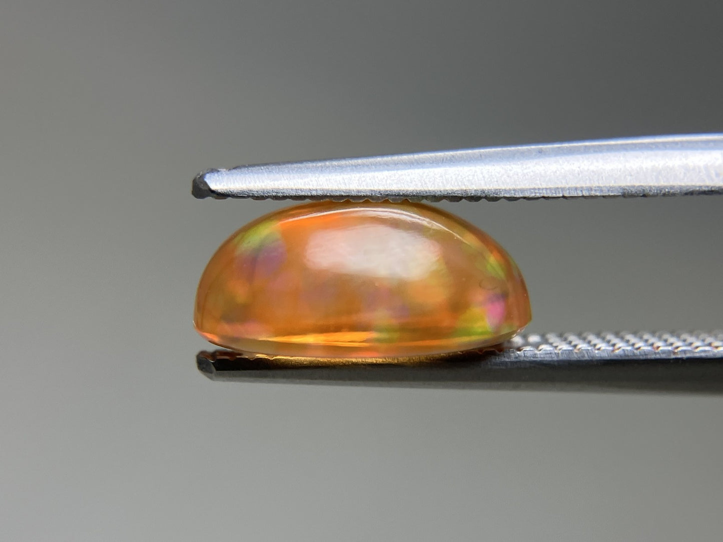 ファイアオパール 天然 2.108ct 宝石ソーティング付き 10.6㎜×7.1㎜×4.6㎜ ルース（ 裸石 ） 5896YY