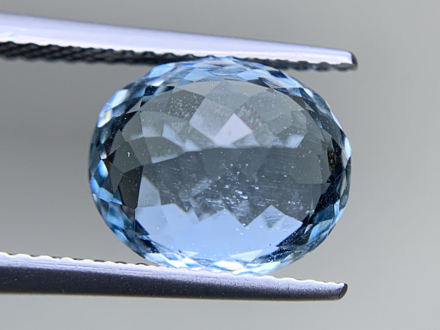 アクアマリン 天然 3.766ct 宝石ソーティング付き 10.7㎜×9.1㎜×6.4㎜ ルース（ 裸石 ） 6550Y