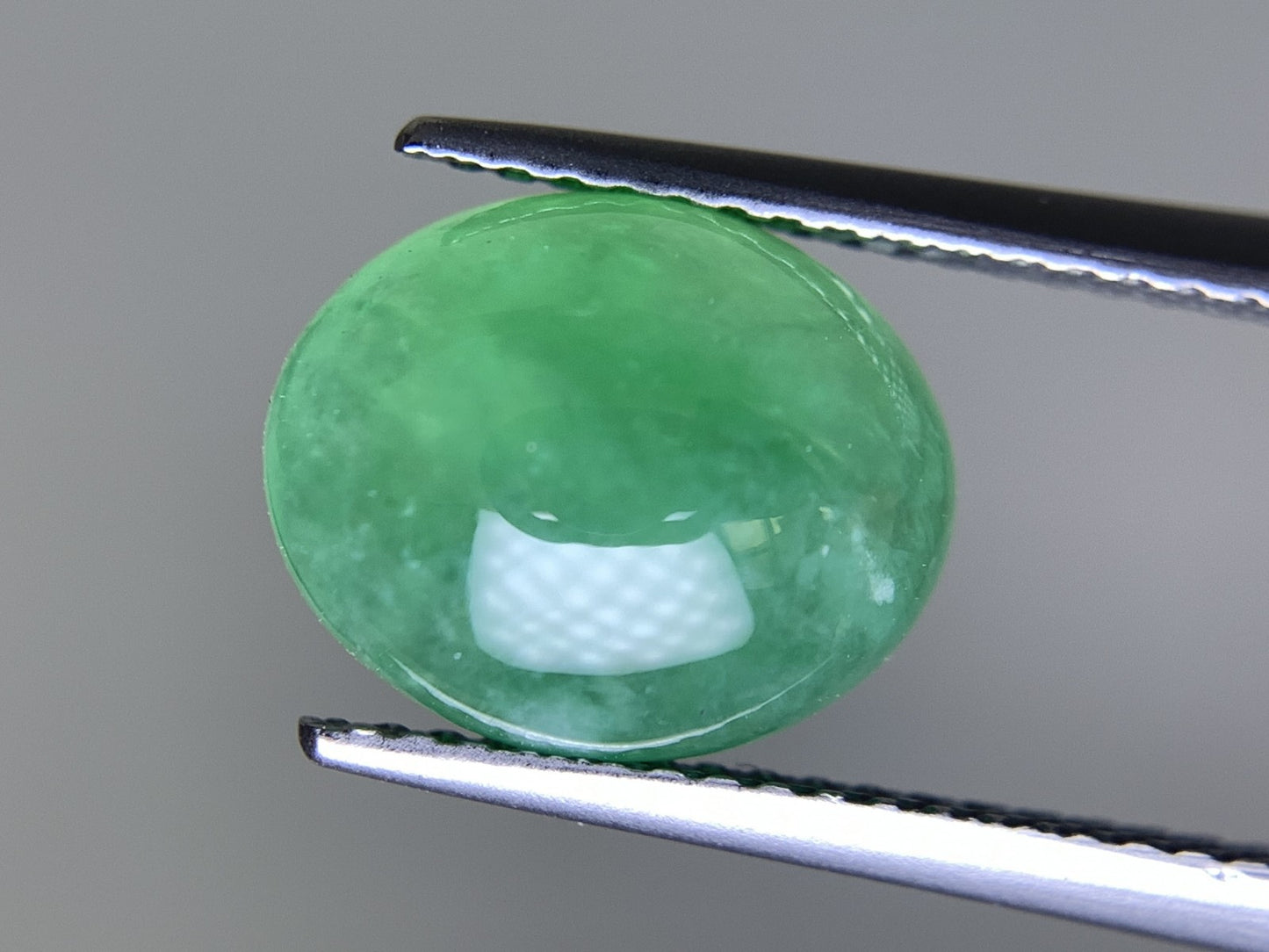 ヒスイ 翡翠  天然  4.038ct  宝石ソーティング付き  11.0㎜×8.8㎜×4.5㎜   ルース（ 裸石 ） 5346Y