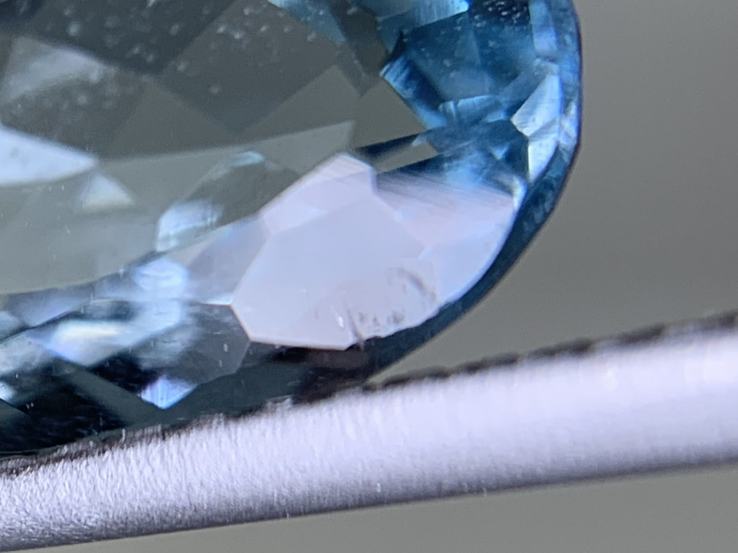 アクアマリン 天然 2.494ct 宝石ソーティング付き 11.6㎜×7.0㎜×4.6㎜ ルース（ 裸石 ） 6508Y