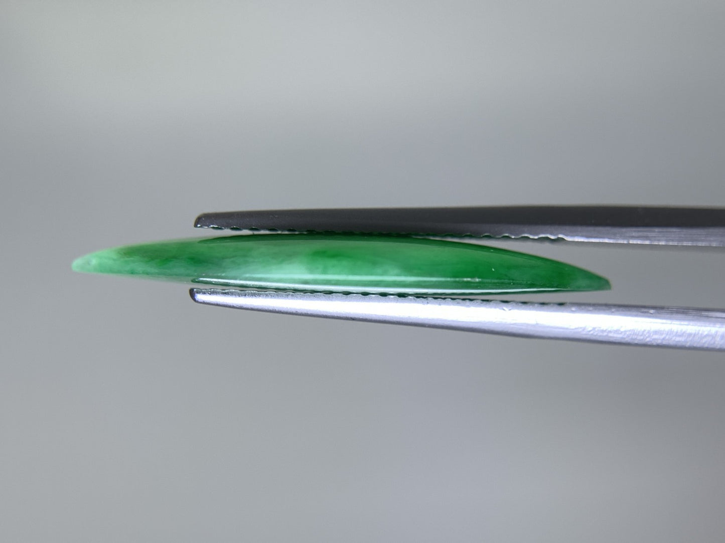 ヒスイ 翡翠  天然  5.160ct  宝石ソーティング付き  24.6㎜×9.3㎜×2.7㎜   ルース（ 裸石 ） 5294Y