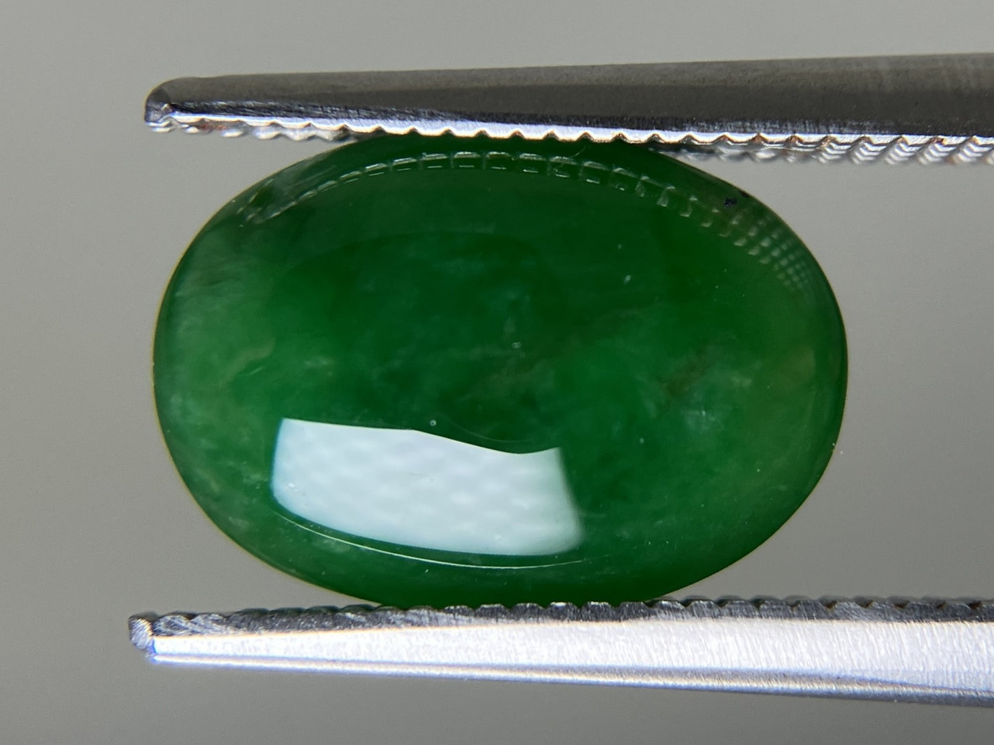 ヒスイ 翡翠 天然 3.801ct 宝石ソーティング付き 12.0㎜×8.5㎜×4.1㎜ ルース（ 裸石 ） 5642YY