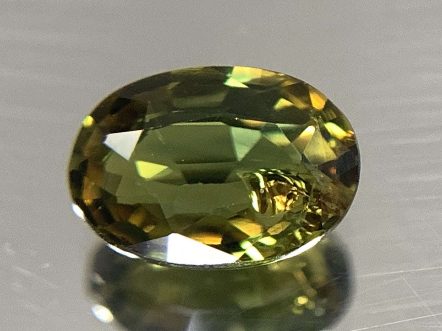 グリーンサファイア 1.228ct 宝石ソーティング付き 7.4㎜×5.4㎜×2.8㎜ 天然 ルース（ 裸石 ） 4506Y