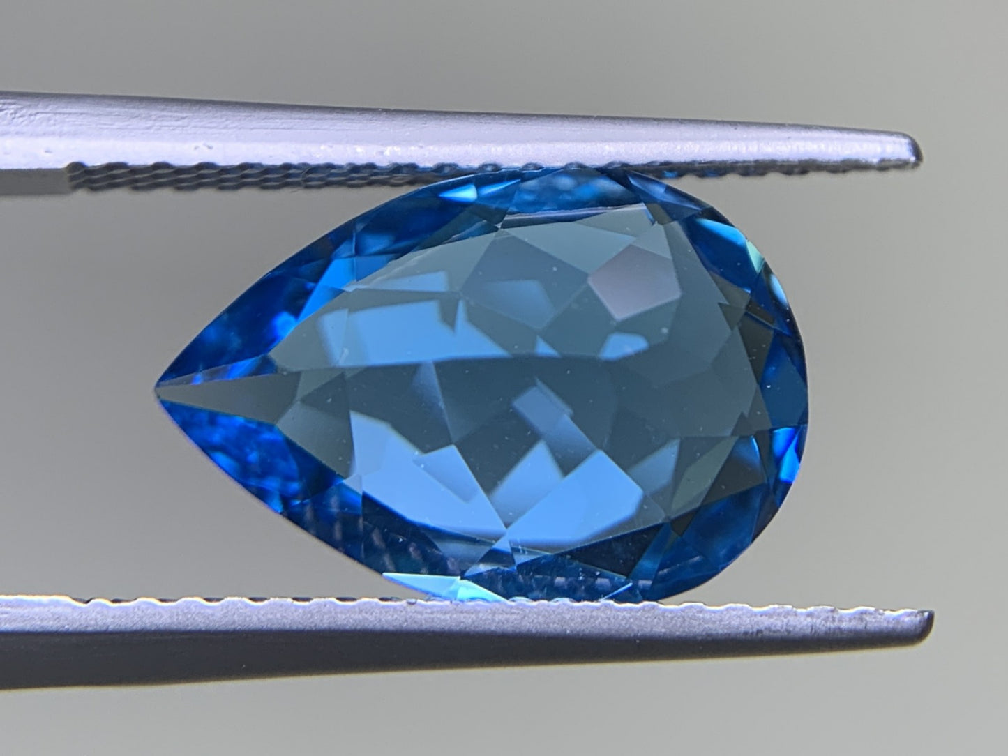 ブルートパーズ 天然 4.349ct 宝石ソーティング付き 12.8㎜×9.1㎜×5.4㎜ ルース（ 裸石 ） 4982Y