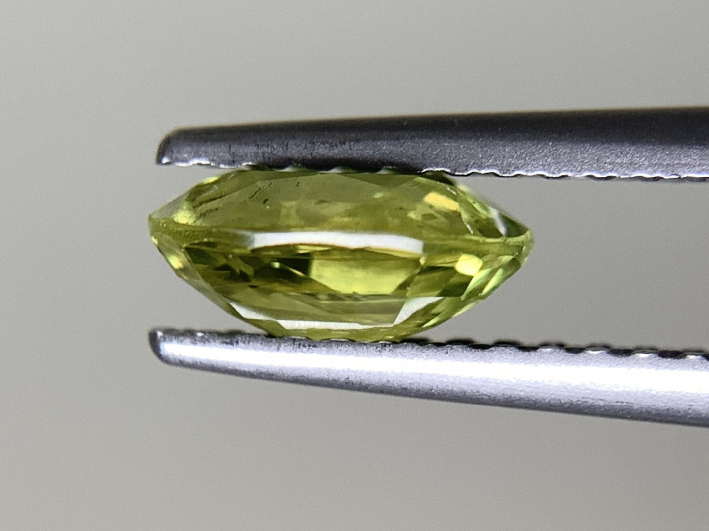 グリーンサファイア 1.252ct 宝石ソーティング付き 7.0㎜×5.7㎜×3.1㎜ 天然 ルース（ 裸石 ） 4503Y