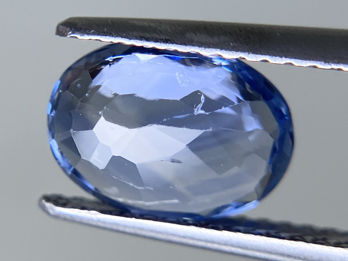 サファイア 2.45ct GIA鑑別書付き 非加熱 9.53㎜×6.87㎜×3.63㎜ ルース（ 裸石 ） 3438YY