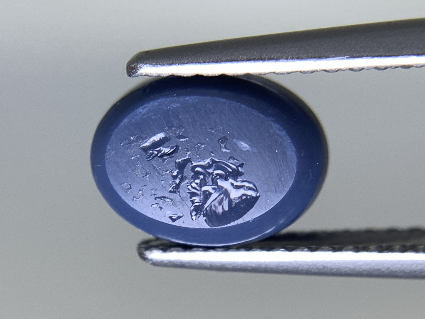 ブラックオパール 天然 1.458ct 中央宝石ソーティング付き 9.0㎜×6.8㎜×3.6㎜ ルース（ 裸石 ） 7130Y