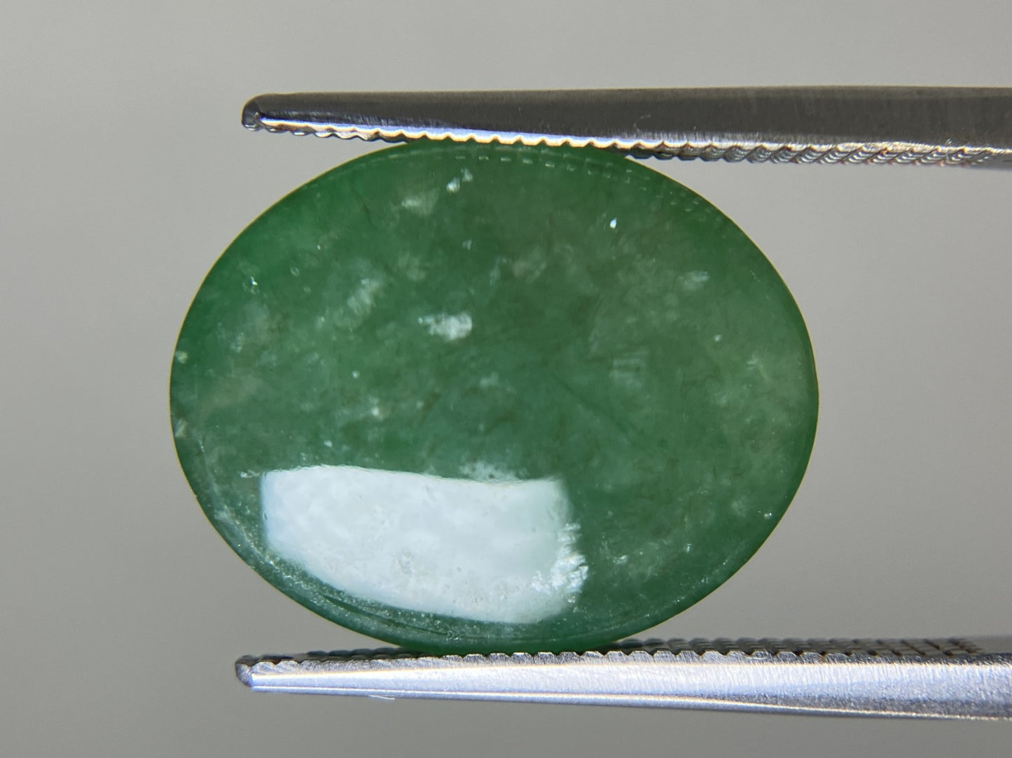 ヒスイ 翡翠 天然 11.848ct 宝石ソーティング付き 16.6㎜×13.4㎜×6.1㎜ ルース（ 裸石 ） 5703YY