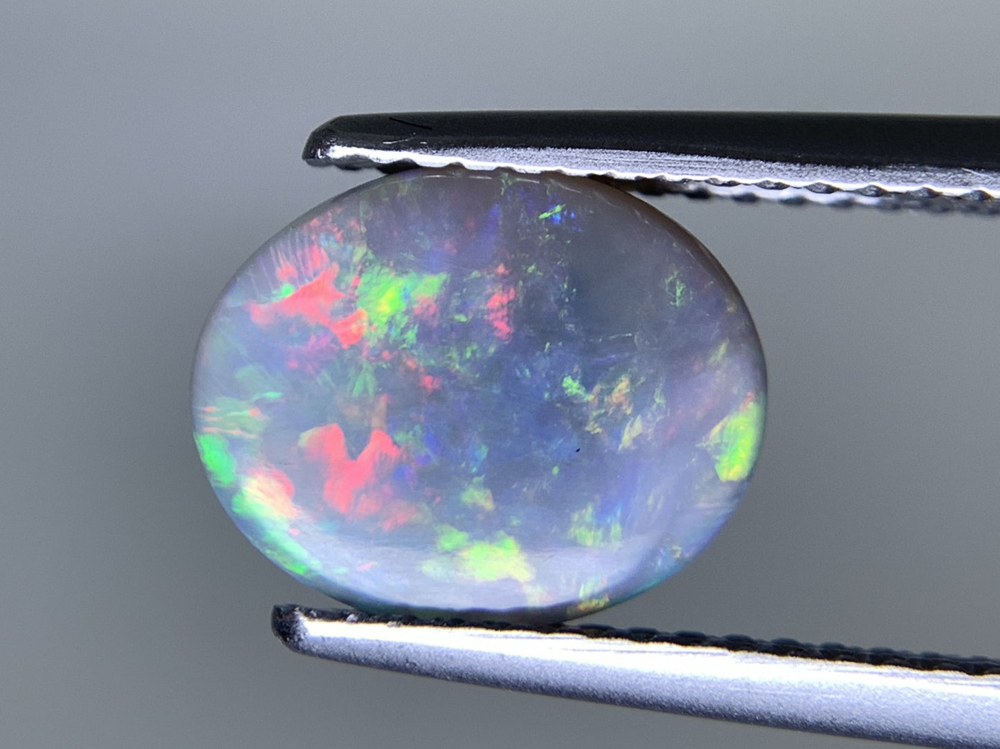 ブラックオパール 天然 1.407ct 中央宝石ソーティング付き 10.3㎜×8.4㎜×2.4㎜ ルース（ 裸石 ） 7062Y