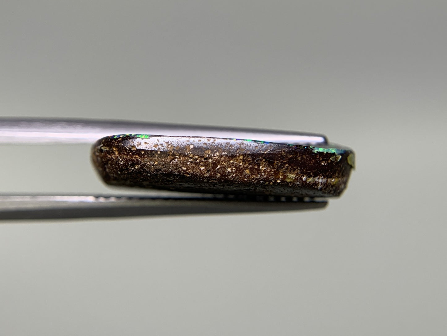 ボルダーオパール 9.557ct 宝石ソーティング付き  19.4㎜×13.3㎜×4.0㎜  ルース（ 裸石 ） 3276Y