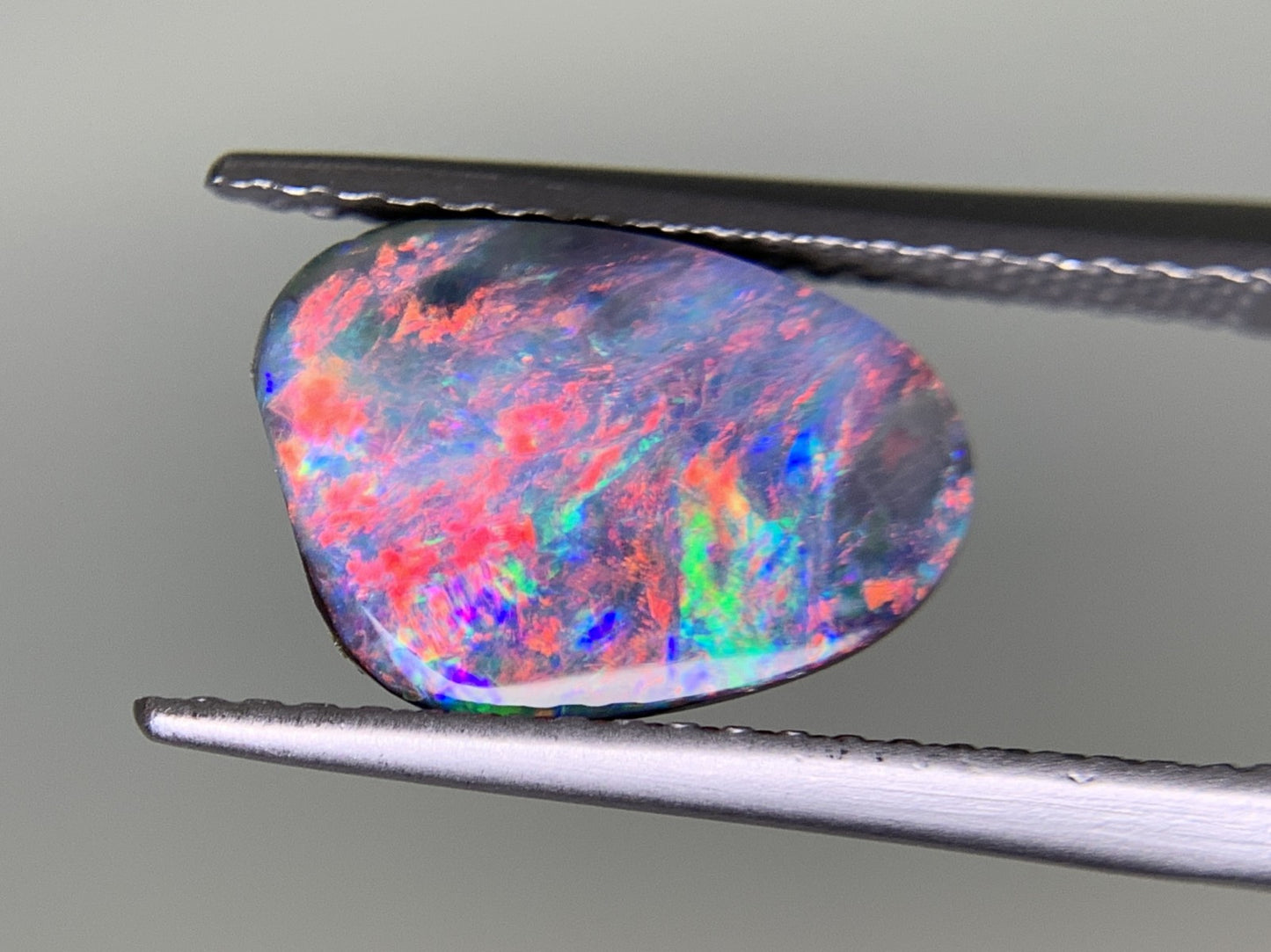 ボルダーオパール 2.413ct 宝石ソーティング付き  11.5㎜×8.2㎜×2.8㎜  ルース（ 裸石 ） 3273Y