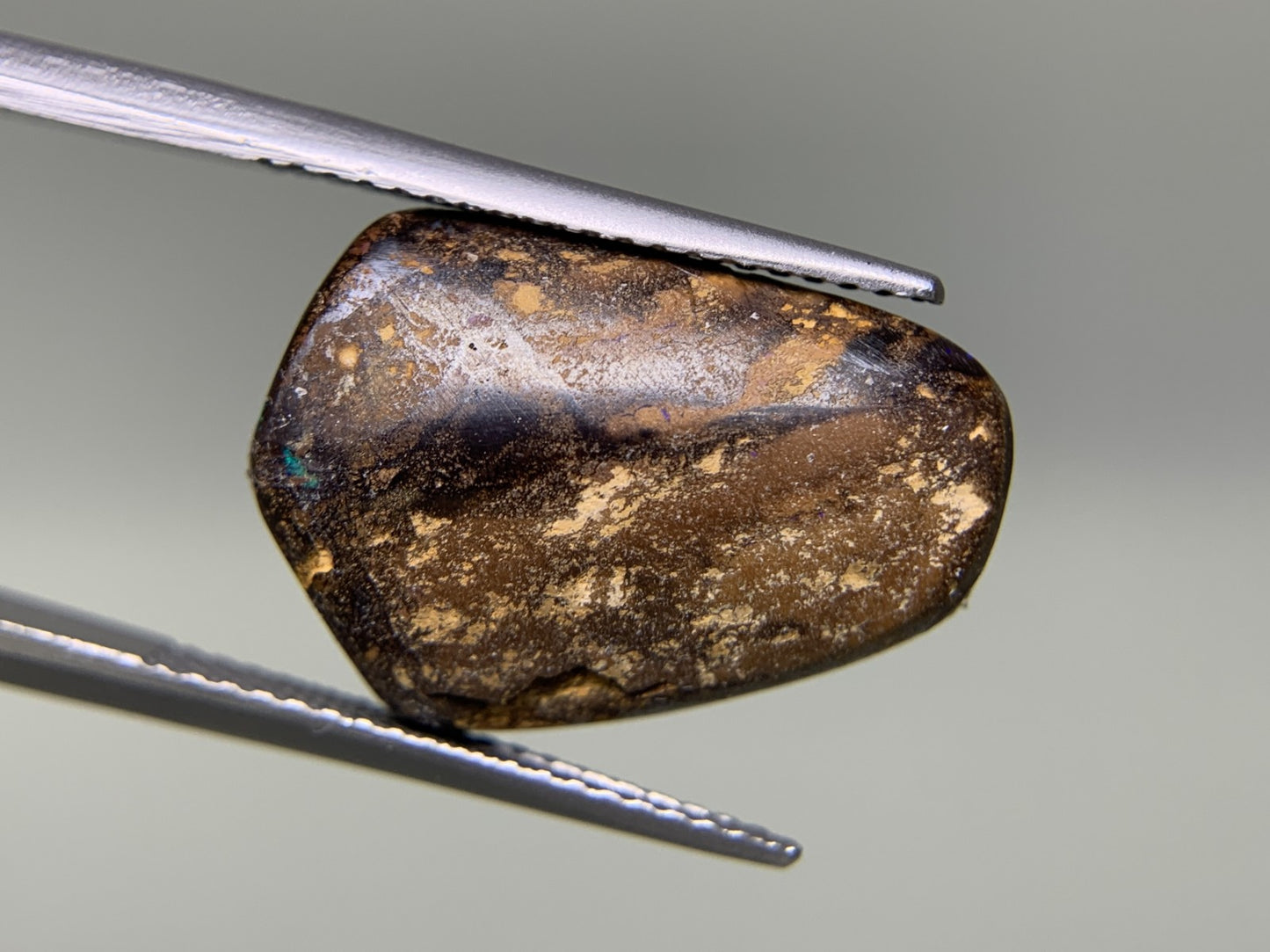 ボルダーオパール 7.952ct 宝石ソーティング付き  18.7㎜×13.0㎜×4.6㎜  ルース（ 裸石 ） 3274Y