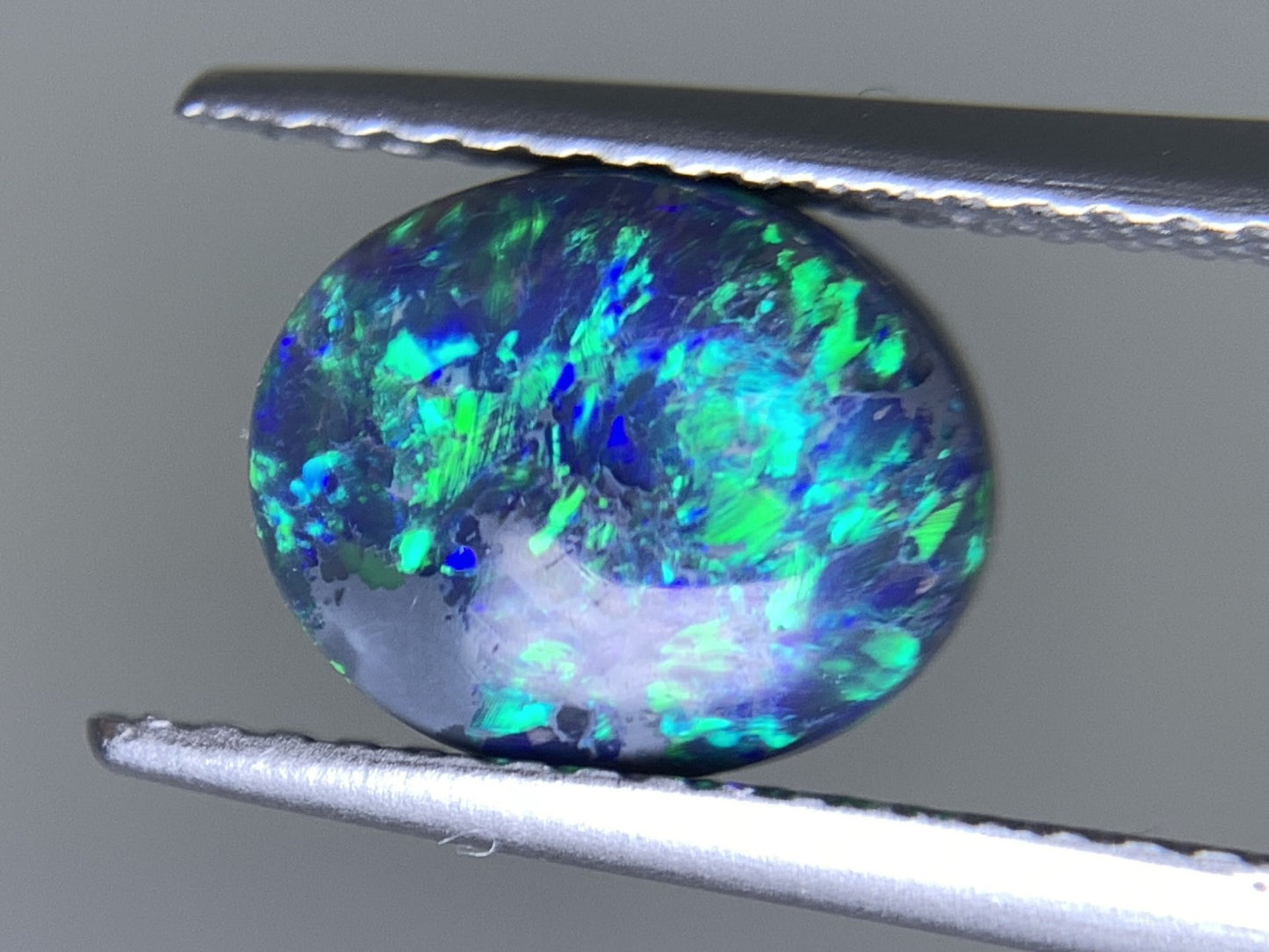 ブラックオパール 天然  1.554ct  宝石ソーティング付き  9.0㎜×7.2㎜×3.9㎜  ルース（ 裸石 ）  5535Y