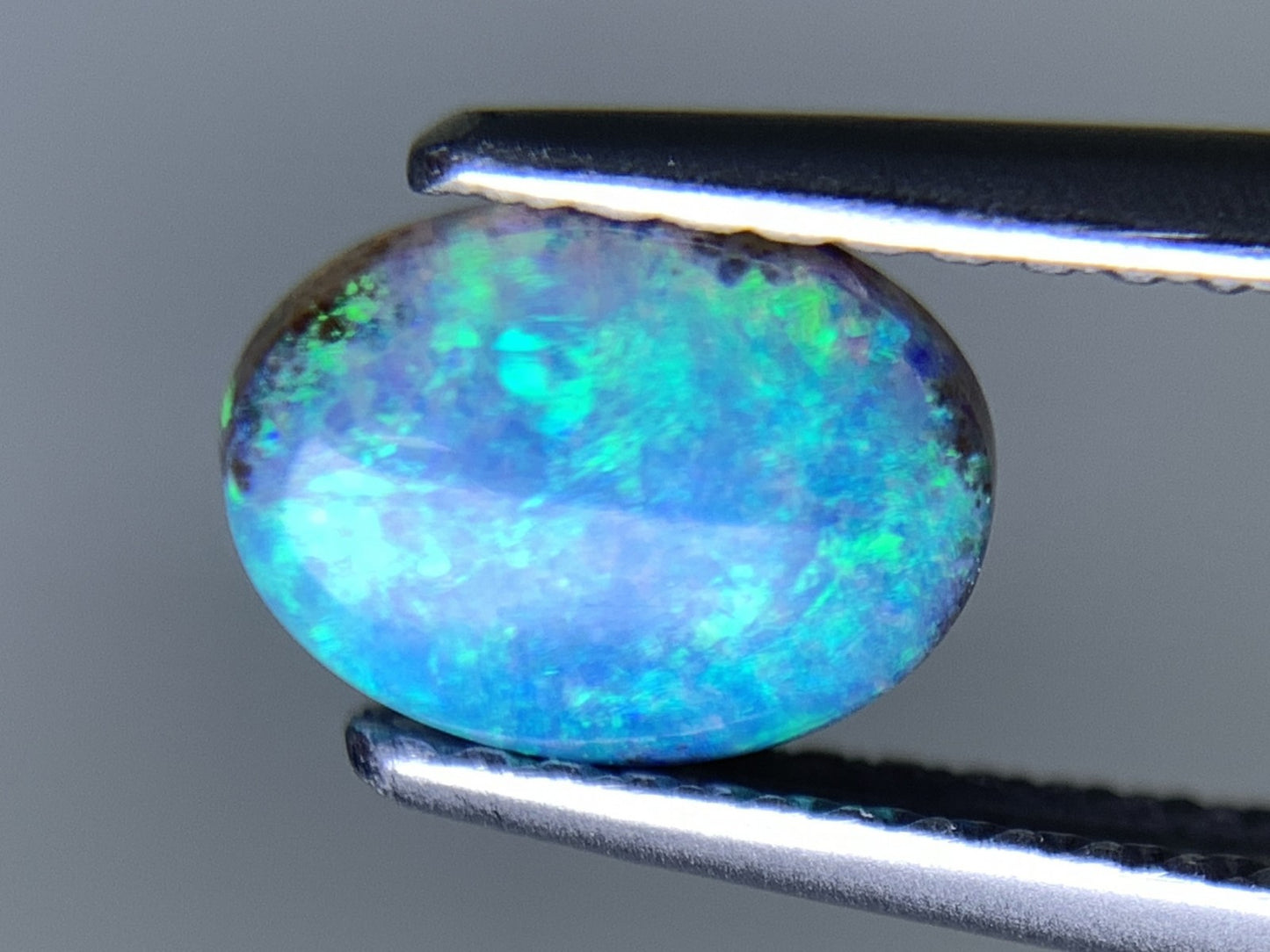 ブラックオパール 天然 0.974ct 宝石ソーティング付き 8.0㎜×6.0㎜×3.0㎜ ルース（ 裸石 ） 7187Y