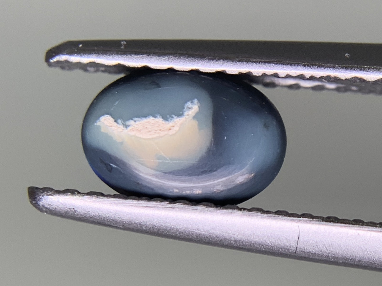 ブラックオパール 0.652ct 宝石ソーティング付き  7.1㎜×5.1㎜×2.6㎜ ルース（ 裸石 ） 2227Y