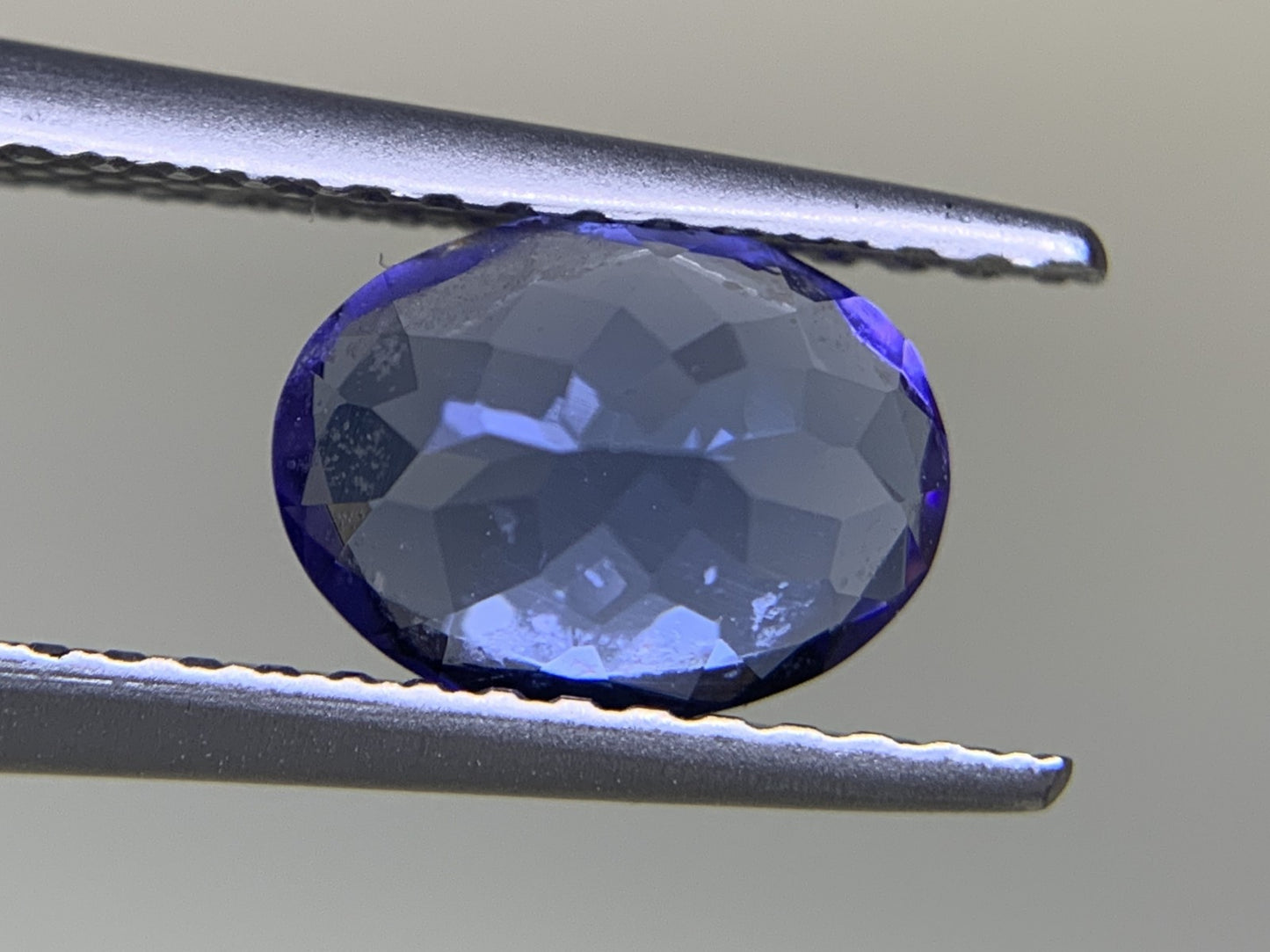 タンザナイト 1.235ct 宝石ソーティング付き  7.8㎜×6.0㎜×3.7㎜  ルース（ 裸石 ） 3282Y