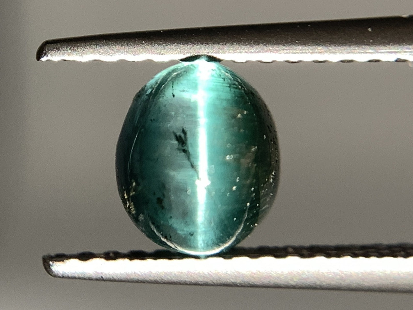 トルマリンキャッツアイ 1.556ct  宝石ソーティング付き  6.3㎜×5.4㎜×5.2㎜  天然 ルース（ 裸石 ） 4668Y