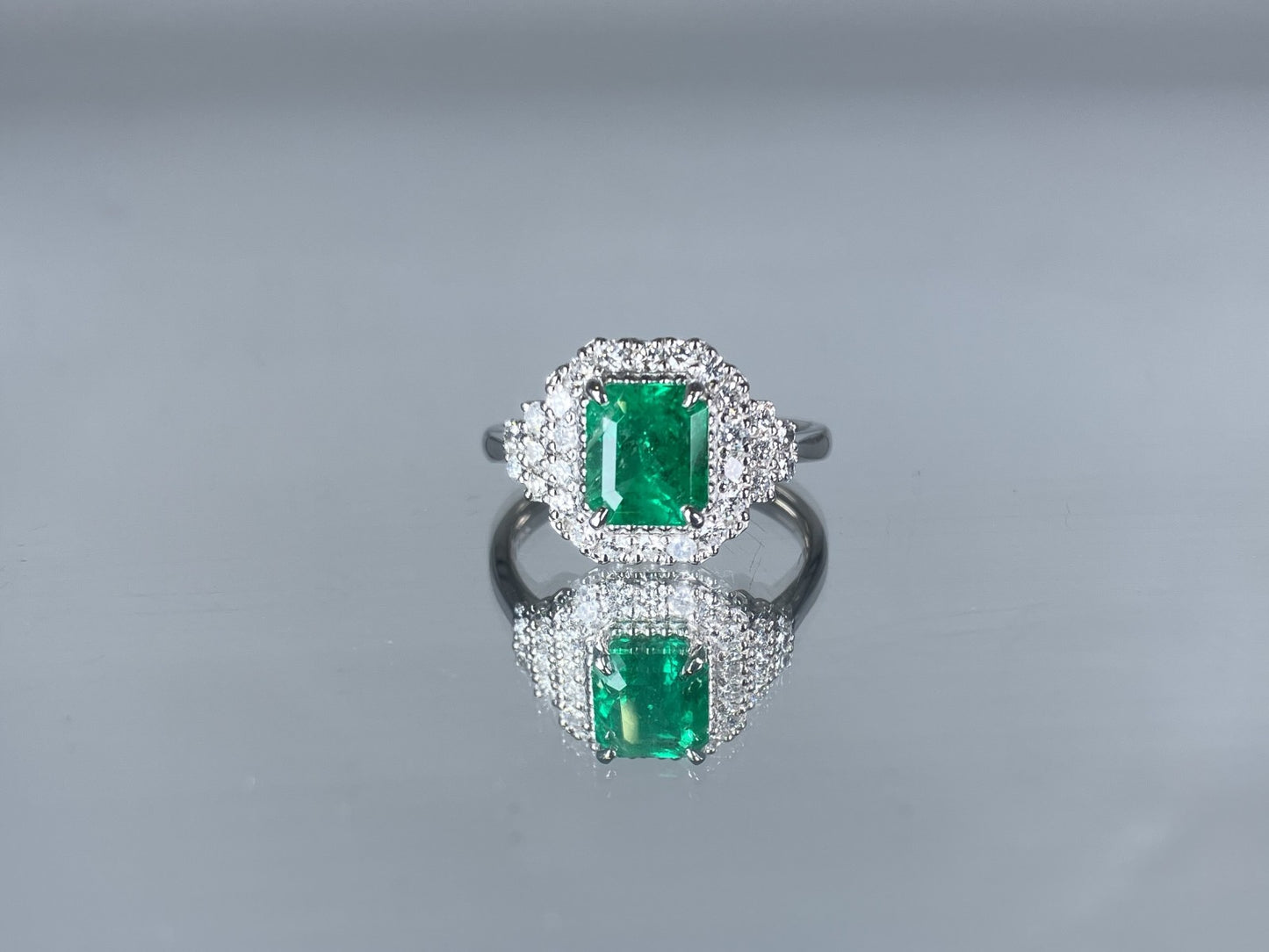 エメラルド 1.53ct Colombia intense to vivid green GRS鑑別書 D0.47ct PT900 6.0g 指輪 （JP12号） サイズ直し無料 7750K