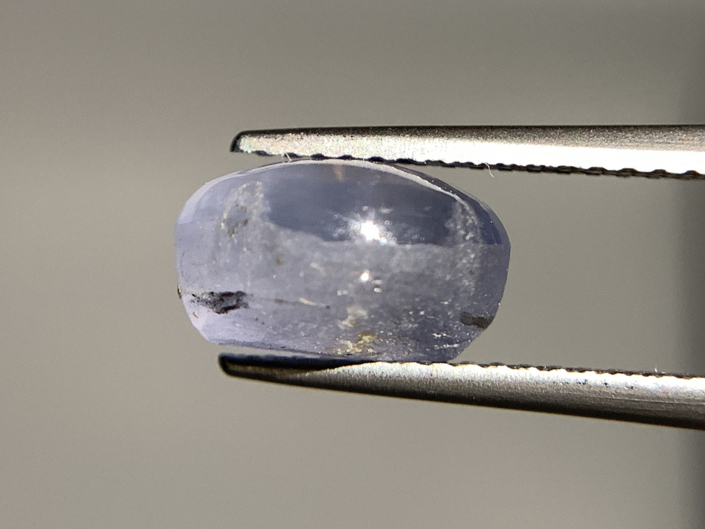スターサファイア 4.987ct  宝石ソーティング付き  9.9㎜×7.3㎜×5.8㎜  天然 ルース（ 裸石 ） 4697Y