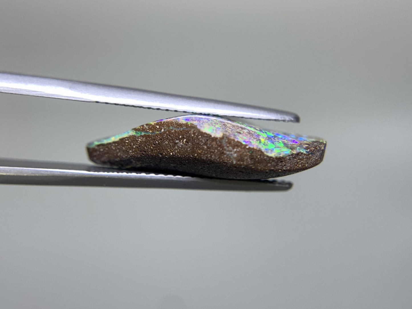 ボルダーオパール 10.976ct 宝石ソーティング付き  22.5㎜×13.1㎜×5.8㎜ ルース（ 裸石 ） 2245Y