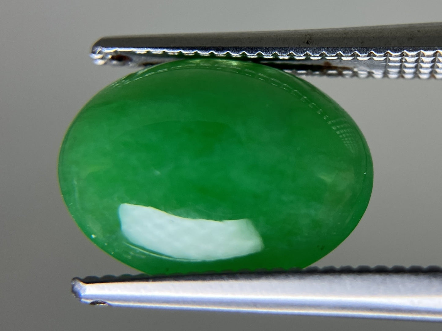 ヒスイ 翡翠  天然  3.291ct  宝石ソーティング付き  11.6㎜×8.7㎜×3.7㎜   ルース（ 裸石 ） 5908YY
