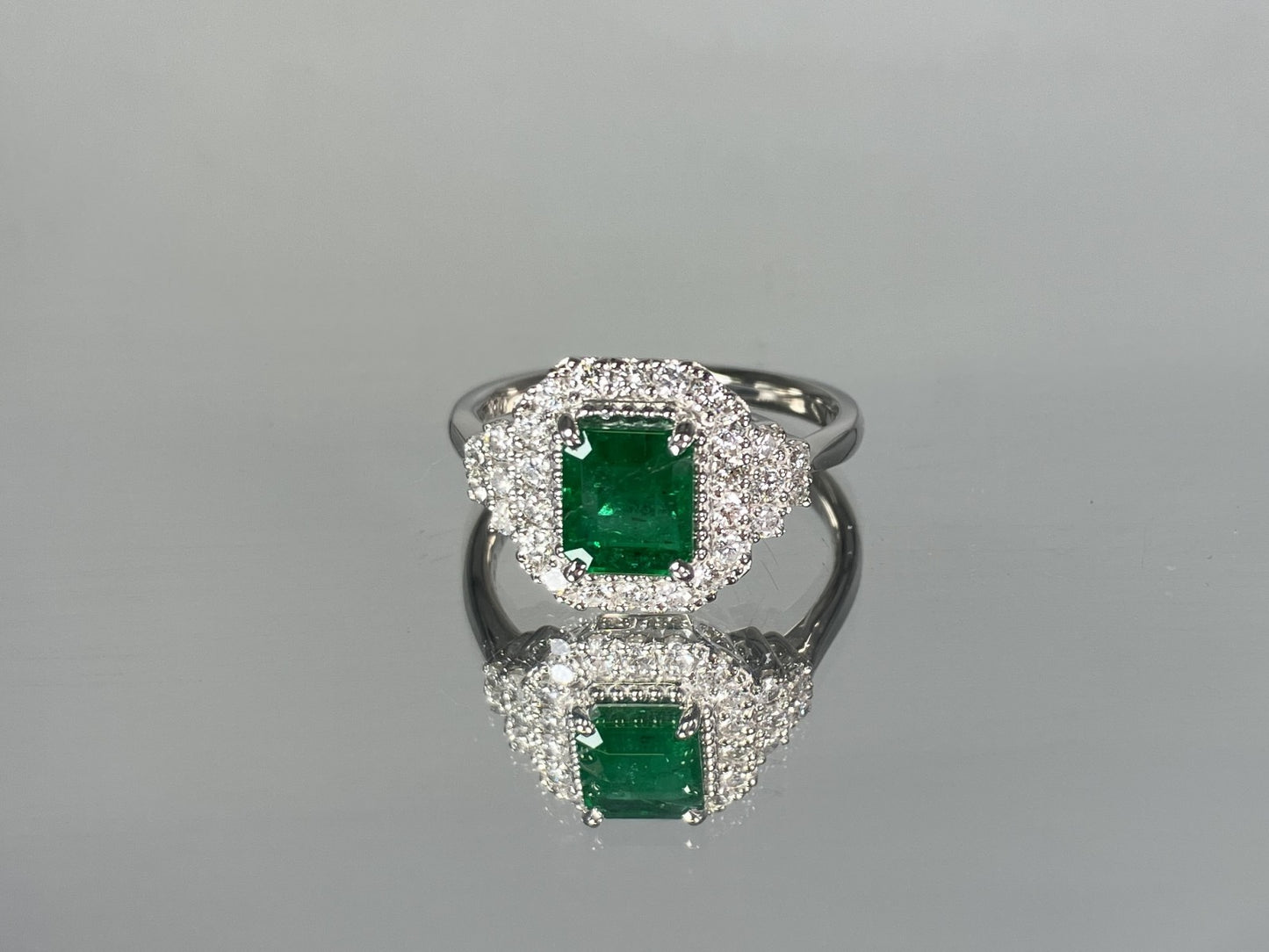 エメラルド 1.07ct Zambia vivid to deep green 宝石鑑別書 D0.47ct PT900 6.0g 指輪 （JP12号） サイズ直し無料 7927K