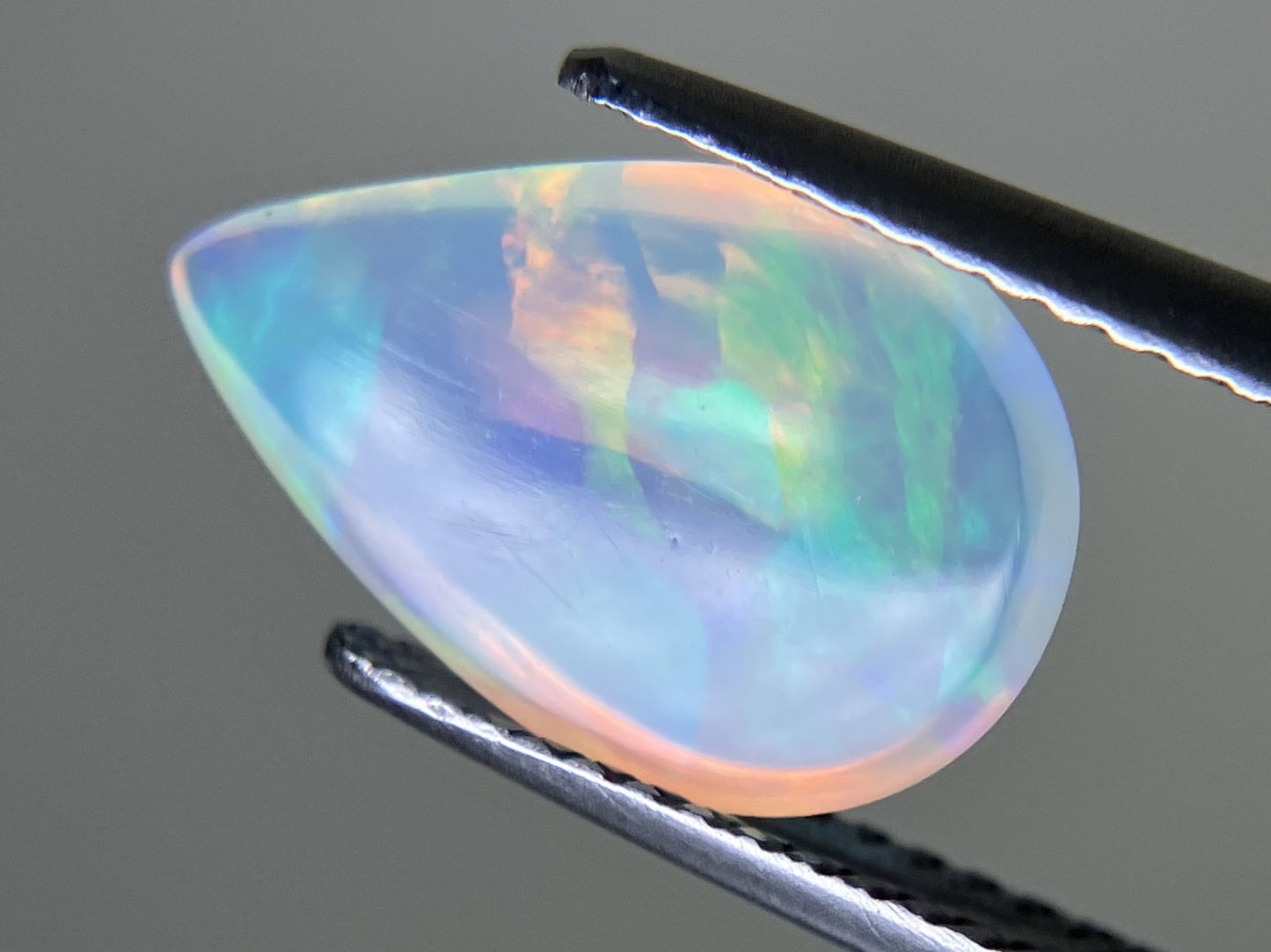 オパール 1.788ct 宝石ソーティング付き 13.6㎜×9.0㎜×3.80㎜ ルース（ 裸石 ） 3934YY