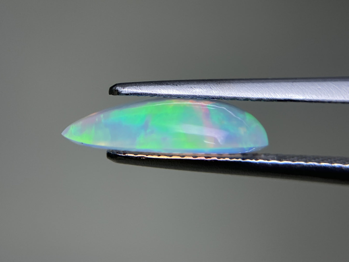 オパール 1.788ct 宝石ソーティング付き 13.6㎜×9.0㎜×3.80㎜ ルース（ 裸石 ） 3934YY