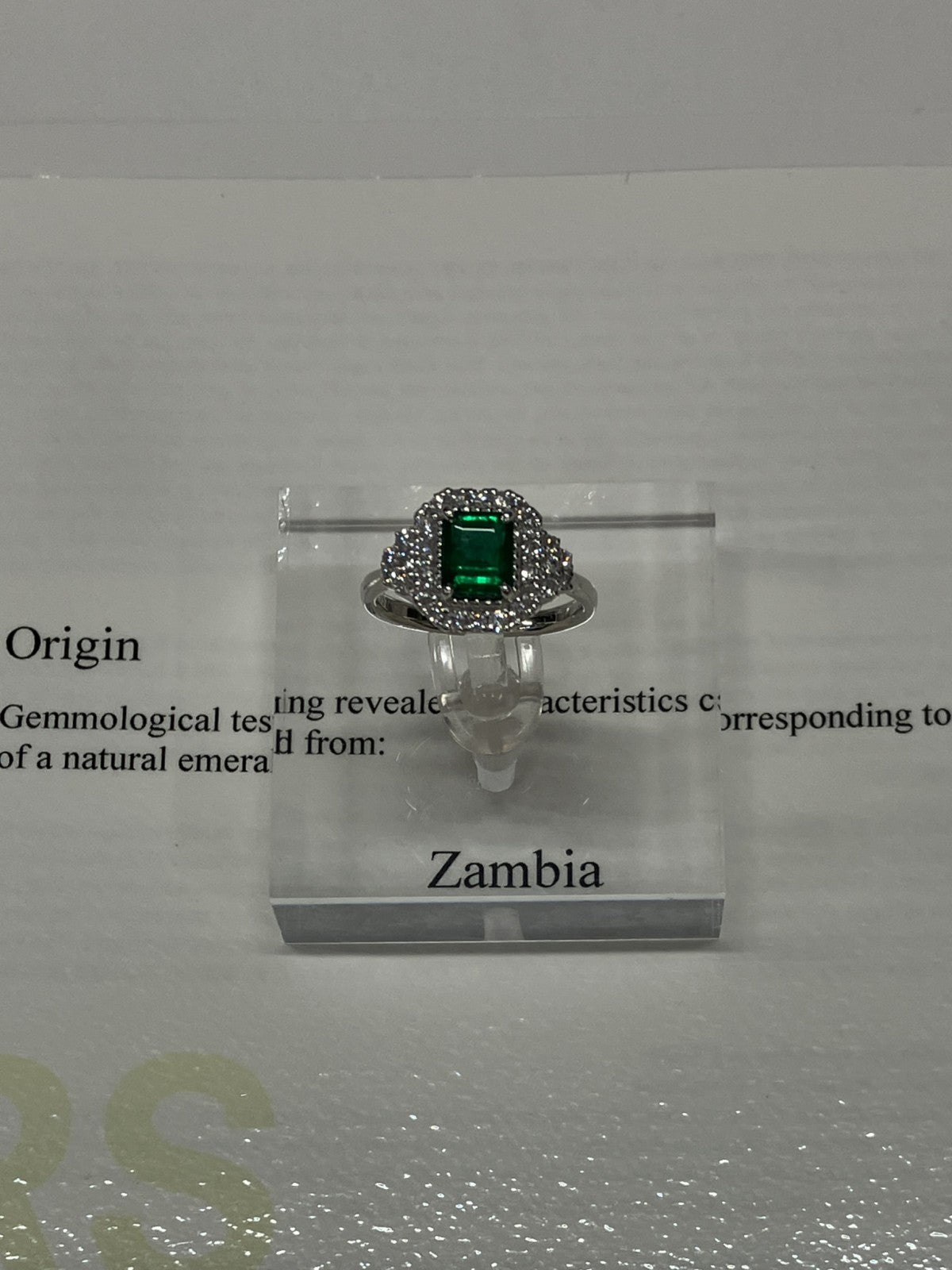 エメラルド 1.07ct Zambia vivid to deep green 宝石鑑別書 D0.47ct PT900 6.0g 指輪 （JP12号） サイズ直し無料 7927K