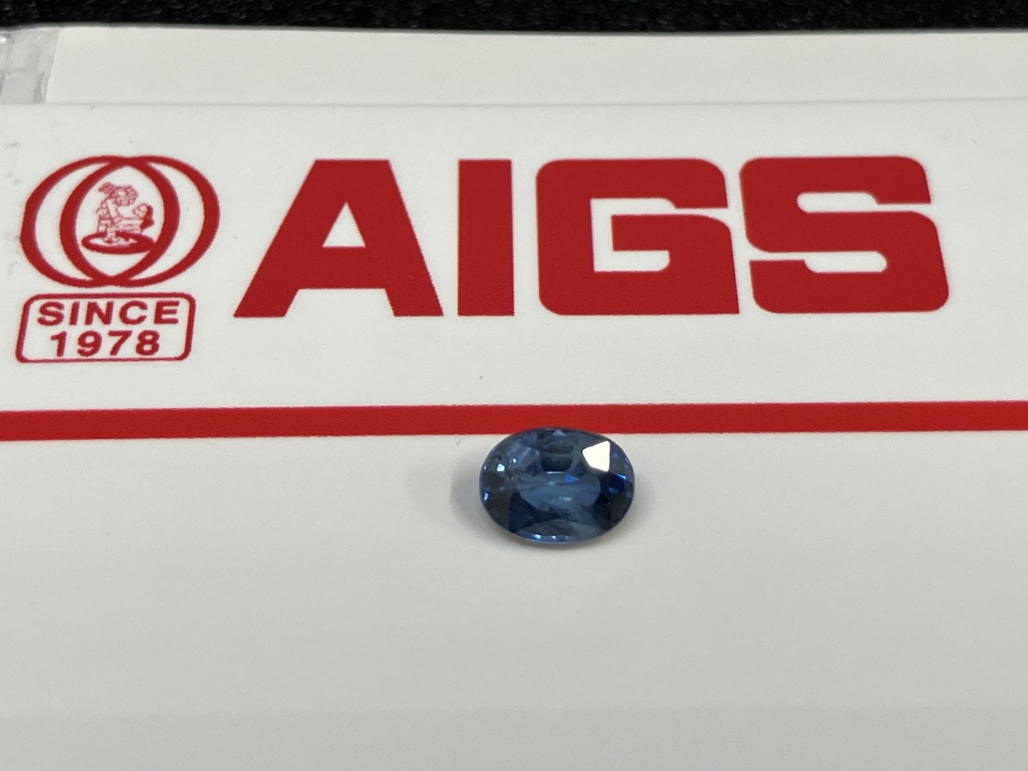 サファイア 1.06ct AIGS鑑別書付き コーンフラワー（CF）6.92㎜×5.18㎜×3.39㎜ ルース（ 裸石 ） 1926YY
