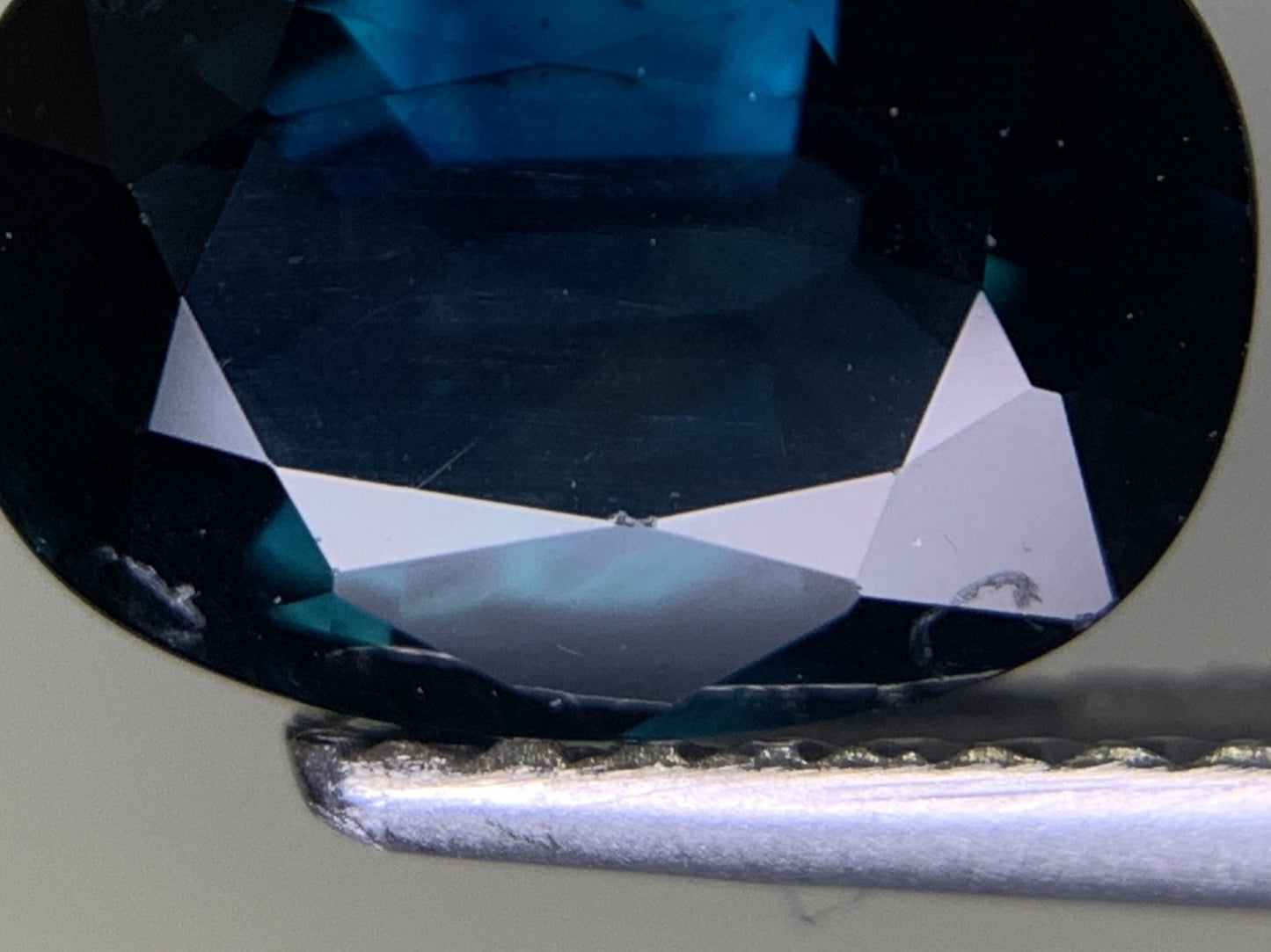 サファイア 1.788ct  宝石ソーティング付き  8.8㎜×6.4㎜×3.5㎜  ルース（ 裸石 ） 3232Y
