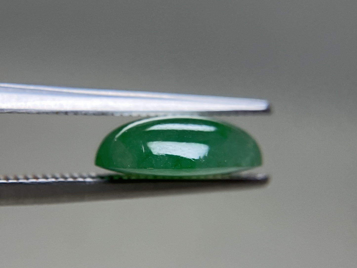 ヒスイ 翡翠  天然  3.499ct  宝石ソーティング付き  11.2㎜×8.2㎜×3.9㎜   ルース（ 裸石 ） 5898YY