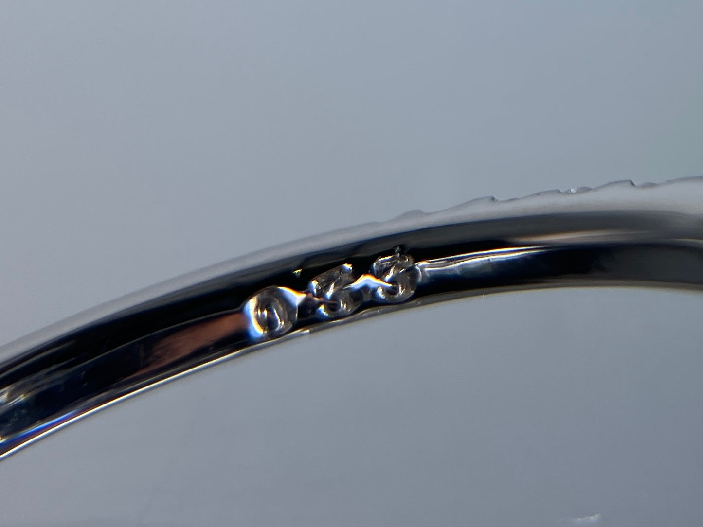 サファイア 1.06ct ロイヤルブルー royal blue AIGS鑑別書 D0.33ct PT900 4.9g 指輪 （JP13号） サイズ直し無料 8174K