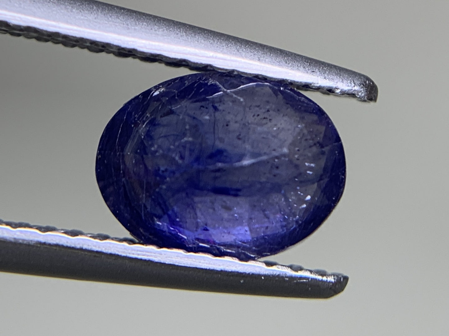 サファイア 1.883ct  宝石ソーティング付き  8.0㎜×6.2㎜×4.0㎜  ルース（ 裸石 ） 2856Y