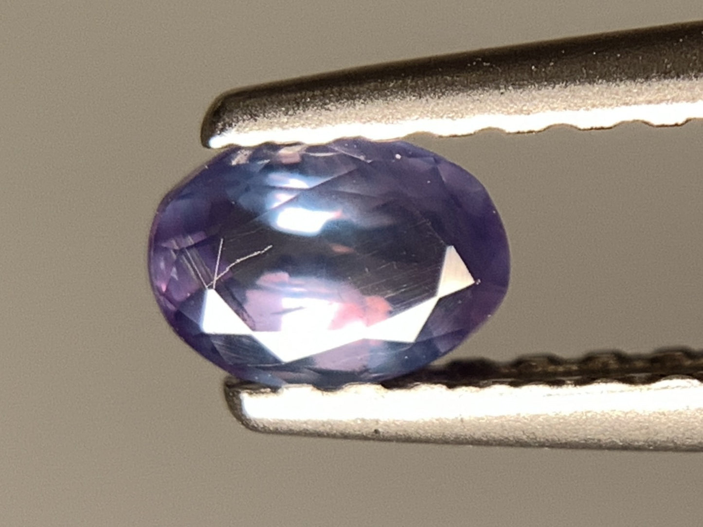 アレキサンドライト  天然  0.300ct  中央宝石ソーティング付き  4.56㎜×3.27㎜×2.39㎜   ルース（ 裸石 ） 5465Y