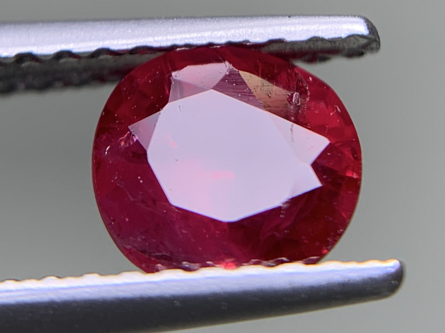 ルビー 天然 1.006ct 中央宝石ソーティング付き 5.97㎜×5.68㎜×3.41㎜ ルース（ 裸石 ） 6471Y